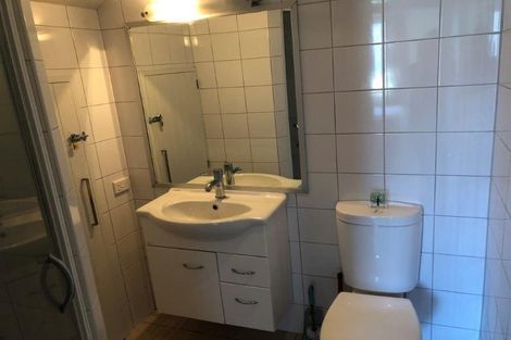 Photo of property in Arno Apartment, 7/8 Mckerrow Place, Sunshine Bay, Queenstown, 9300