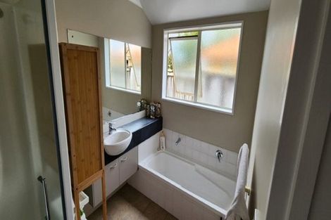 Photo of property in 40 Wiltshire Drive, Huntington, Hamilton, 3210