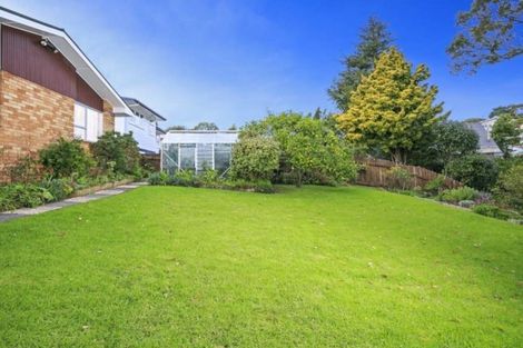 Photo of property in 36 Blakeborough Drive, Forrest Hill, Auckland, 0620