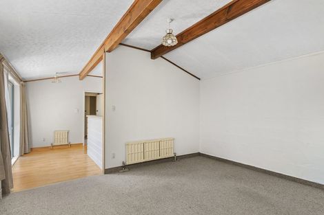 Photo of property in 19 Carnot Street, Glenholme, Rotorua, 3010