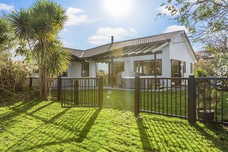 Photo of property in 56 Donald Street, Stanmore Bay, Whangaparaoa, 0932