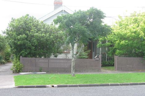 Photo of property in 2/10 Patuone Avenue, Devonport, Auckland, 0624