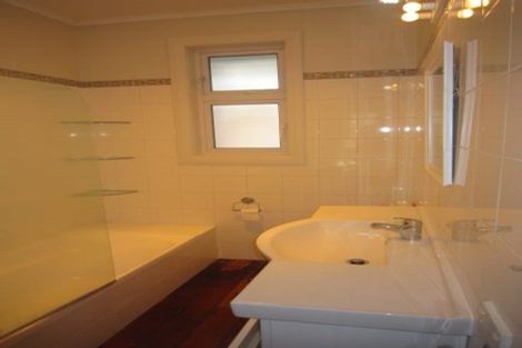 Photo of property in 56 Delhi Crescent, Khandallah, Wellington, 6035