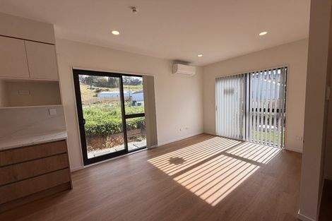 Photo of property in 4 Kopu Road, Orewa, 0931