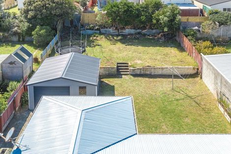 Photo of property in 12 Aotea Street, Castlecliff, Whanganui, 4501