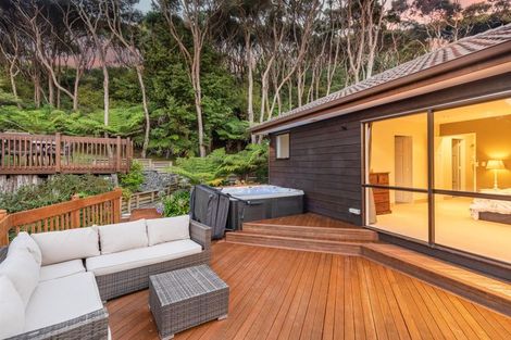 Photo of property in 3 Furneaux Grove, Whitby, Porirua, 5024