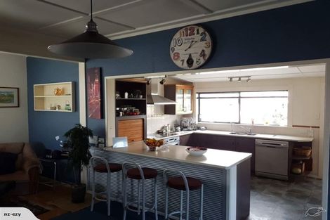 Photo of property in 295 Glover Road, Hawera, 4675