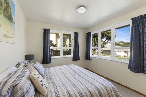 Photo of property in 9 Ahuriri Street, Strathmore Park, Wellington, 6022