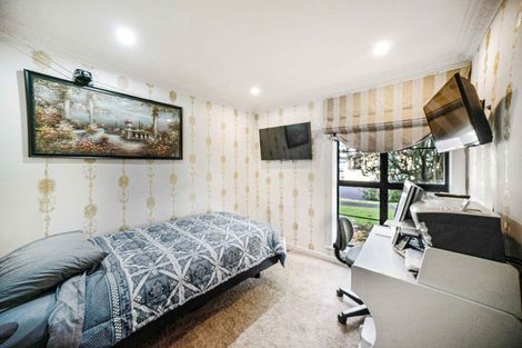 Photo of property in 16 Len Garlick Place, Pahurehure, Papakura, 2113