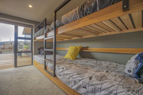 Photo of property in 35 Roche Street, Wanaka, 9305