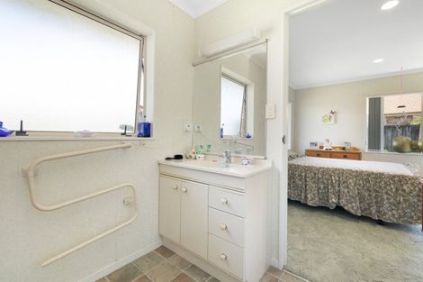 Photo of property in 4 Grevillea Place, Mount Maunganui, 3116