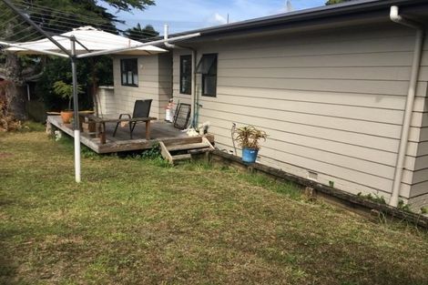 Photo of property in 2/23b View Road, Glenfield, Auckland, 0627