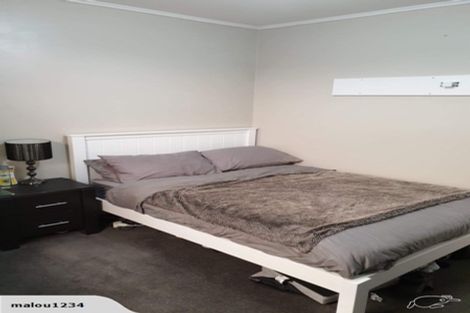 Photo of property in 11 Lynda Avenue, Paparangi, Wellington, 6037