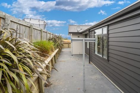Photo of property in 64 Severn Street, Green Island, Dunedin, 9018