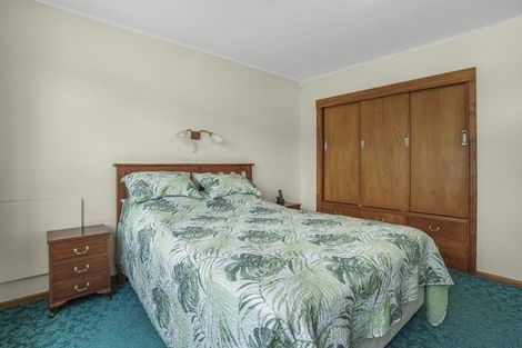 Photo of property in 52 Dover Road, Wainuiomata, Lower Hutt, 5014