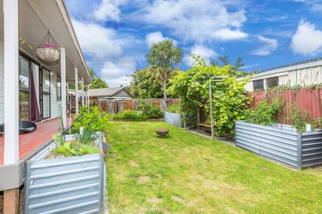 Photo of property in 2/25 Memphis Grove, Totara Park, Upper Hutt, 5018