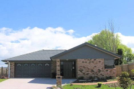 Photo of property in 15 Summerland Crescent, Papamoa Beach, Papamoa, 3118