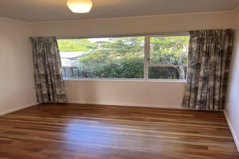 Photo of property in 1/24 Hillcrest Avenue, Hillcrest, Auckland, 0627