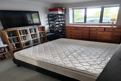 Photo of property in 6 Hume Drive, Hillcrest, Auckland, 0627