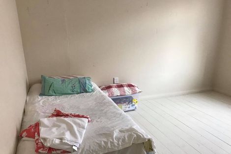 Photo of property in 477 Featherston Street, Palmerston North, 4414