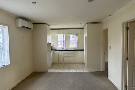 Photo of property in 12 Malin Place, Pinehill, Auckland, 0632