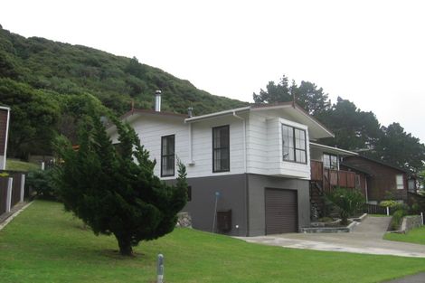 Photo of property in 38 Postgate Drive, Whitby, Porirua, 5024