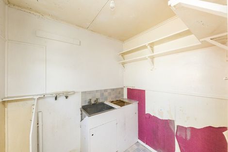 Photo of property in 6 Coventry Street, Highbury, Palmerston North, 4412