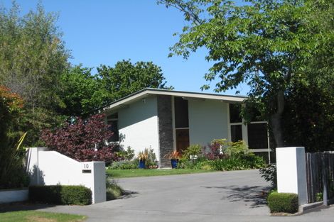 Photo of property in 10 Dymock Place, Bishopdale, Christchurch, 8053