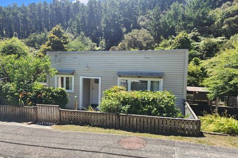 Photo of property in 65 Elmslie Road, Pinehaven, Upper Hutt, 5019
