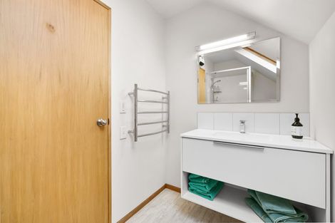 Photo of property in 2/6 Chepstow Avenue, Fendalton, Christchurch, 8052