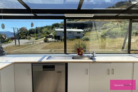 Photo of property in 318 Waikawa Road, Waikawa, Picton, 7220