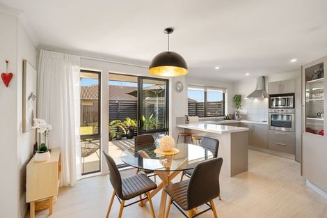 Photo of property in 130 Doncaster Drive, Papamoa Beach, Papamoa, 3118