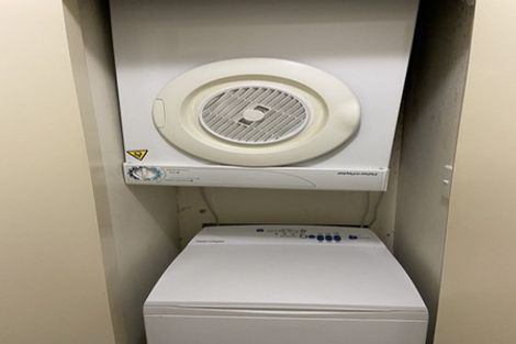 Photo of property in Haight Ashbury House, 2/11a Johnston Street, Wellington Central, Wellington, 6011