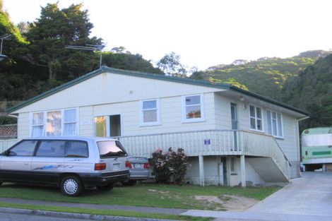 Photo of property in 76 Rangituhi Crescent, Takapuwahia, Porirua, 5022