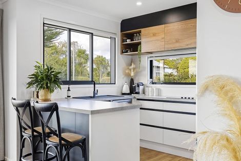 Photo of property in 5 Ropata Te Ao Way, Otaki, 5512