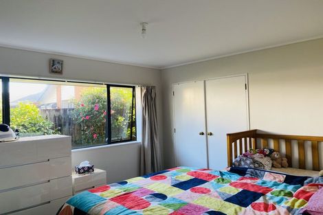 Photo of property in 2/9 Stratford Road, Manurewa, Auckland, 2105