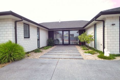 Photo of property in 2b Kaniera Terrace, Cambridge, 3434