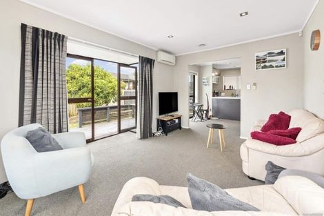 Photo of property in 3 Cherry Road, Bucklands Beach, Auckland, 2014