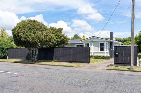 Photo of property in 10 Highbury Drive, Levin, 5510