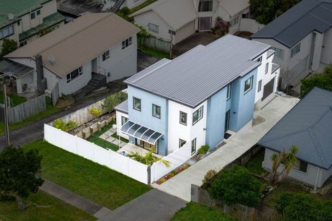 Photo of property in 674 East Coast Road, Pinehill, Auckland, 0630