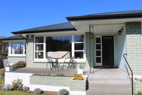 Photo of property in 18 Grant Street, Dannevirke, 4930