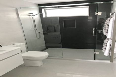 Photo of property in 68a Arran Road, Browns Bay, Auckland, 0630