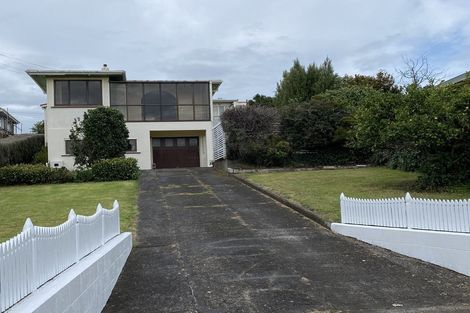 Photo of property in 75 Mould Street, Waitara, 4320