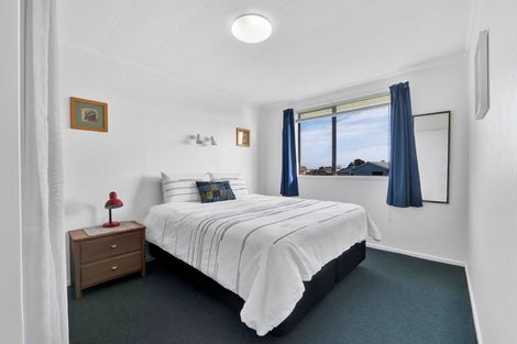 Photo of property in 18 Pohutukawa Drive, Opunake, 4616