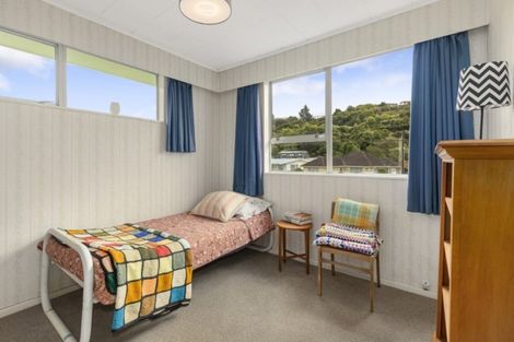 Photo of property in 5 George Street, Stokes Valley, Lower Hutt, 5019