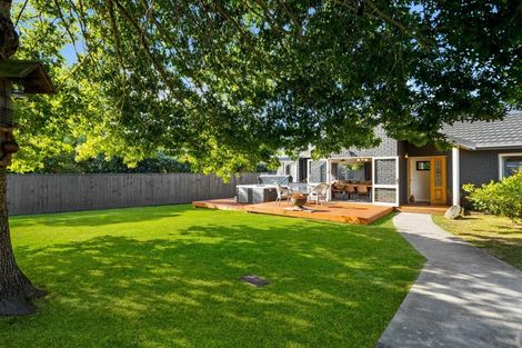 Photo of property in 6 Applemoors Way, Riverhead, 0820