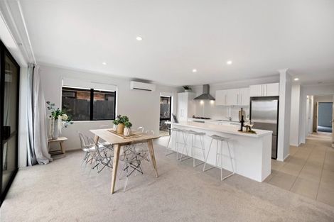 Photo of property in 2 Sew Hoy Lane, Arthurs Point, Queenstown, 9371