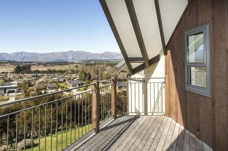 Photo of property in 19 Matheson Crescent, Albert Town, Wanaka, 9305