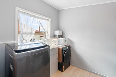 Photo of property in 7 Athol Place, Ravensbourne, Dunedin, 9022