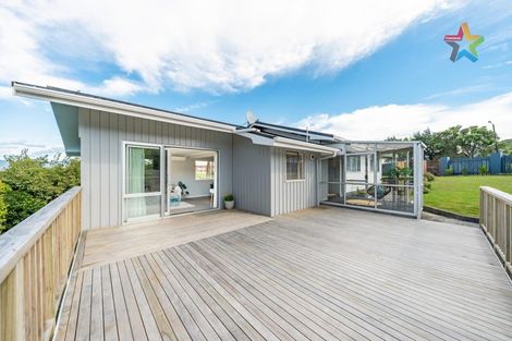 Photo of property in 26 Cedar Street, Maungaraki, Lower Hutt, 5010